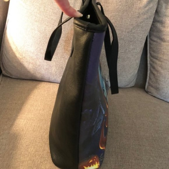 Loungefly  Disney Nmbc Jack Skellington & Sally Black Faux tote bag - Picture 4 of 4